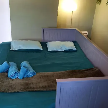Apartment A 2 Pas Du Port, L'acapulco *